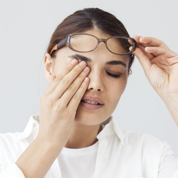 Рябит в глазах и кружится голова - причины