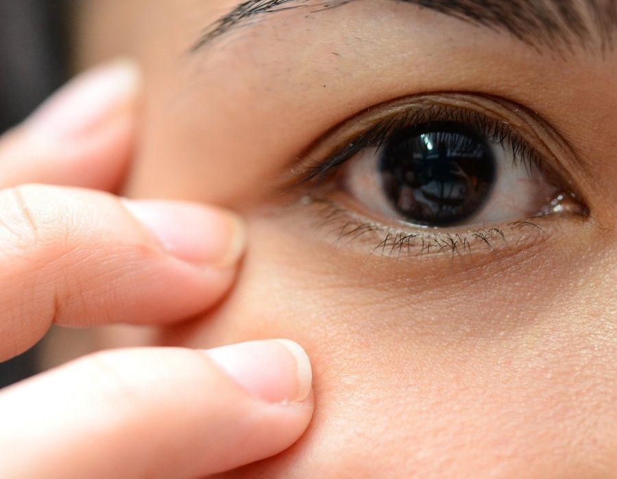 Что делать если болит внутренний угол глаза