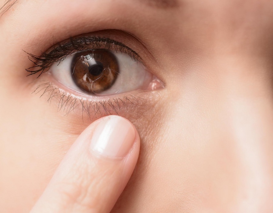 Почему болит глаз у внутреннего угла
